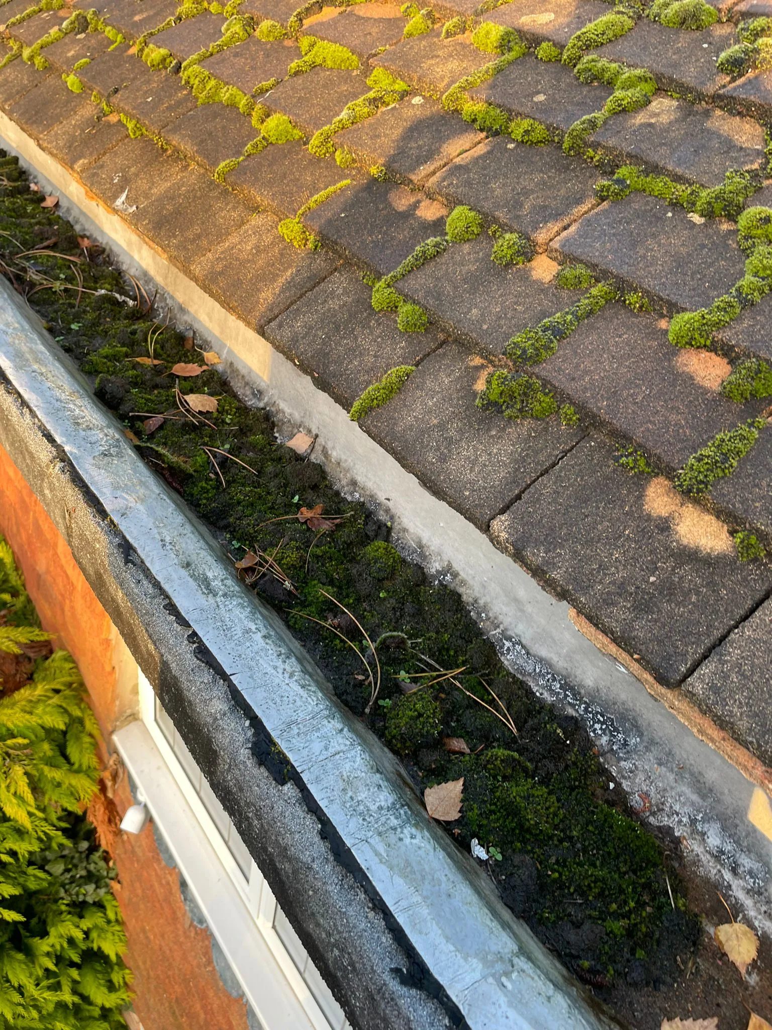 Gutters Clean and Reseal in High Wycombe